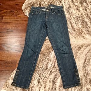 Zippered ankle jeans